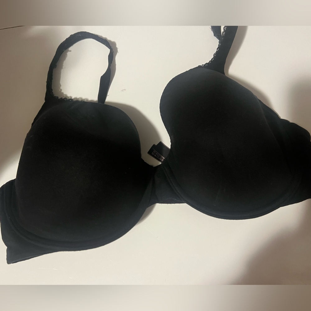 Victoria Secret Lightly Lined Bra